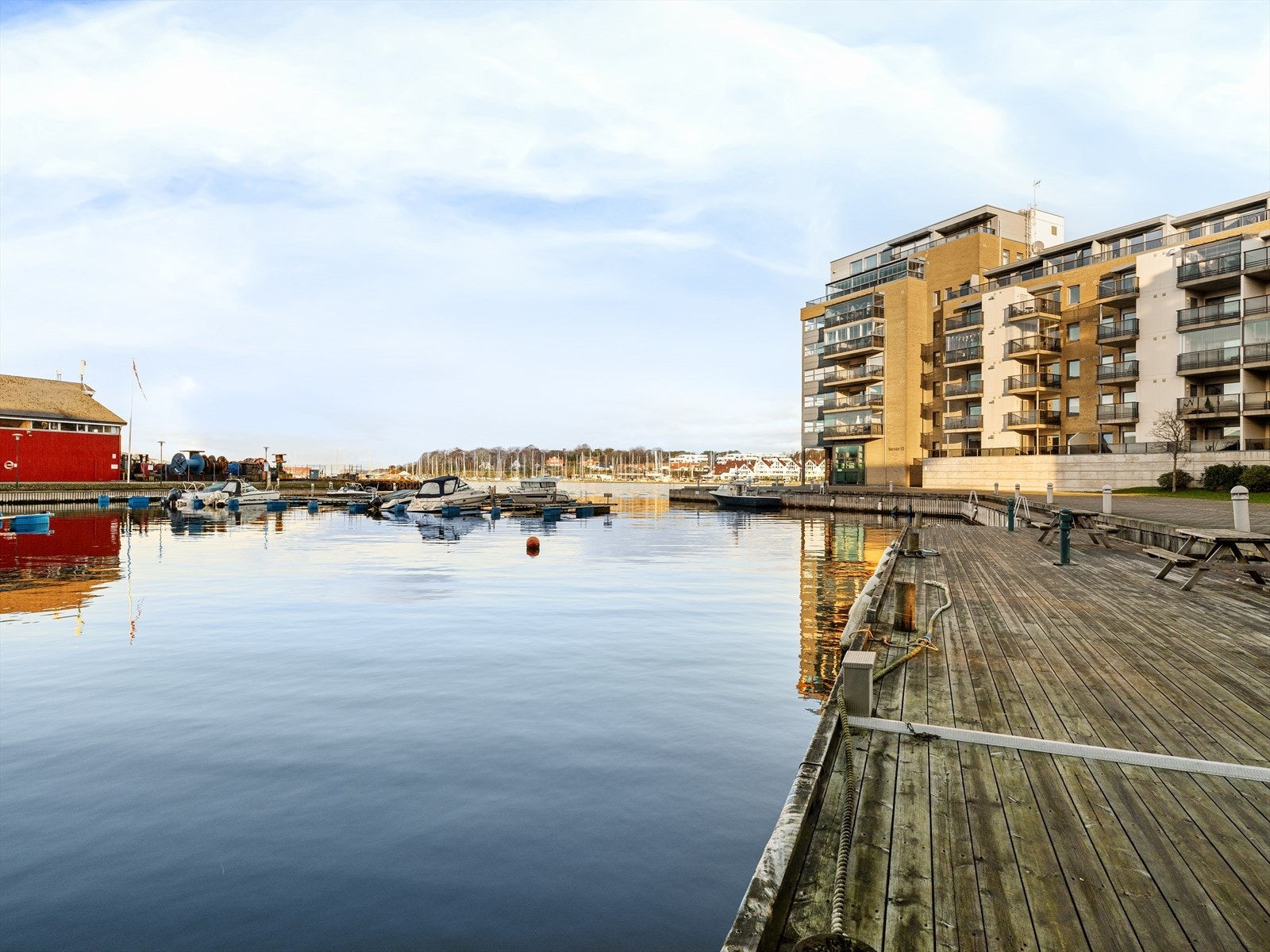 Maritimt miljø og kun en liten spasertur unna sentrum med fasiliteter Galleribilde