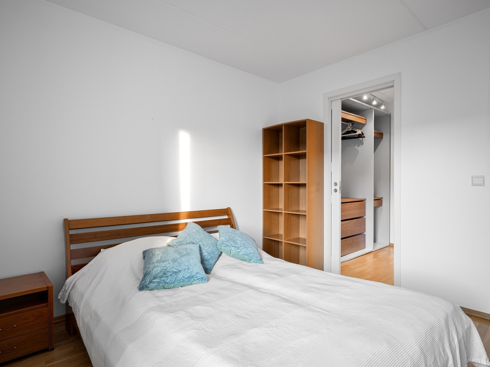 Adgang til walk-in closet Galleribilde