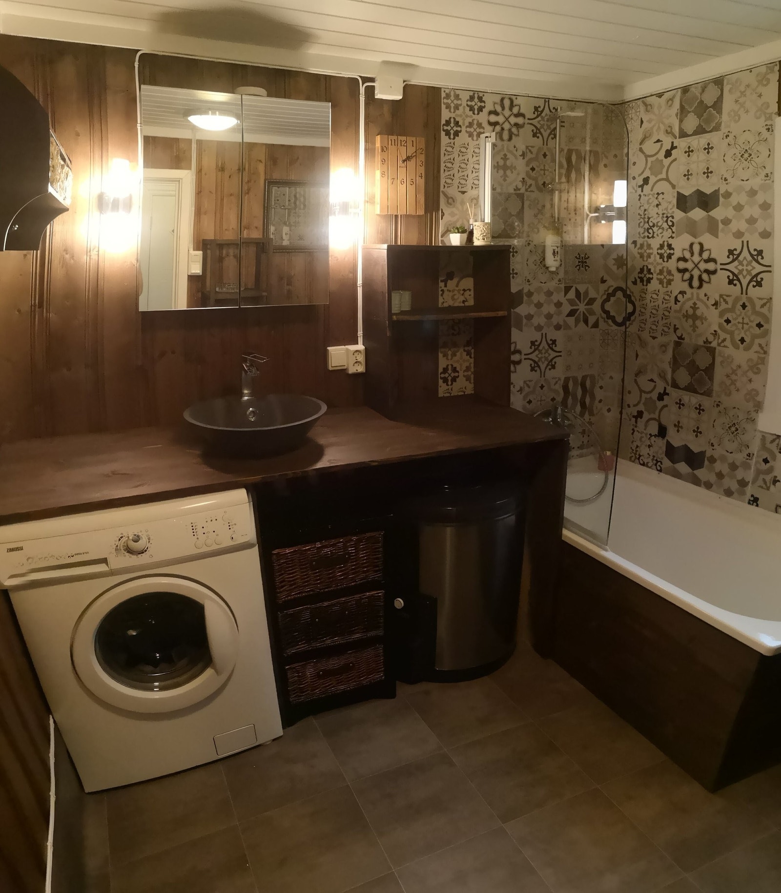 Badet, vvtank er kun 3 år gammel Galleribilde