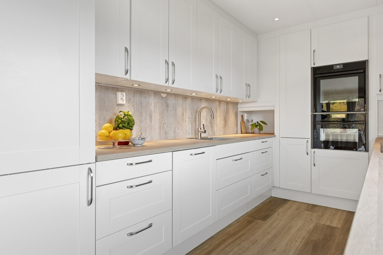 I 2022 ble kjøkkenet pusset opp med ny kjøkkeninnredning og nye kurser. Galleribilde