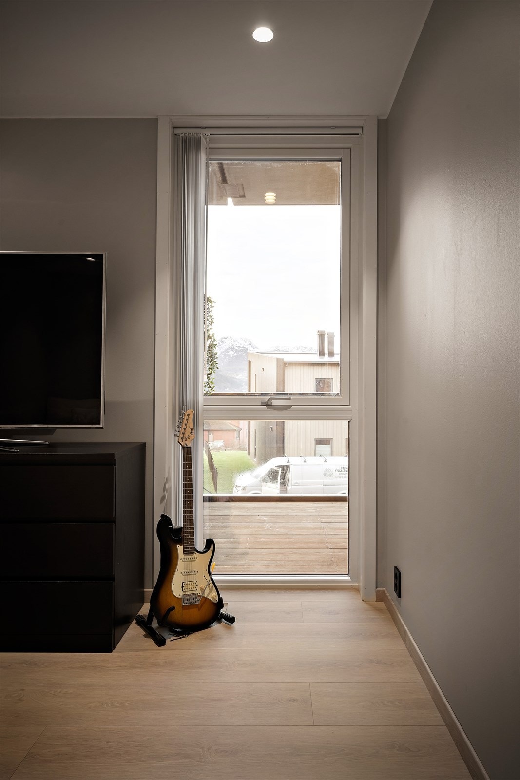 Golv-til-tak-vindauge på soverommet Galleribilde