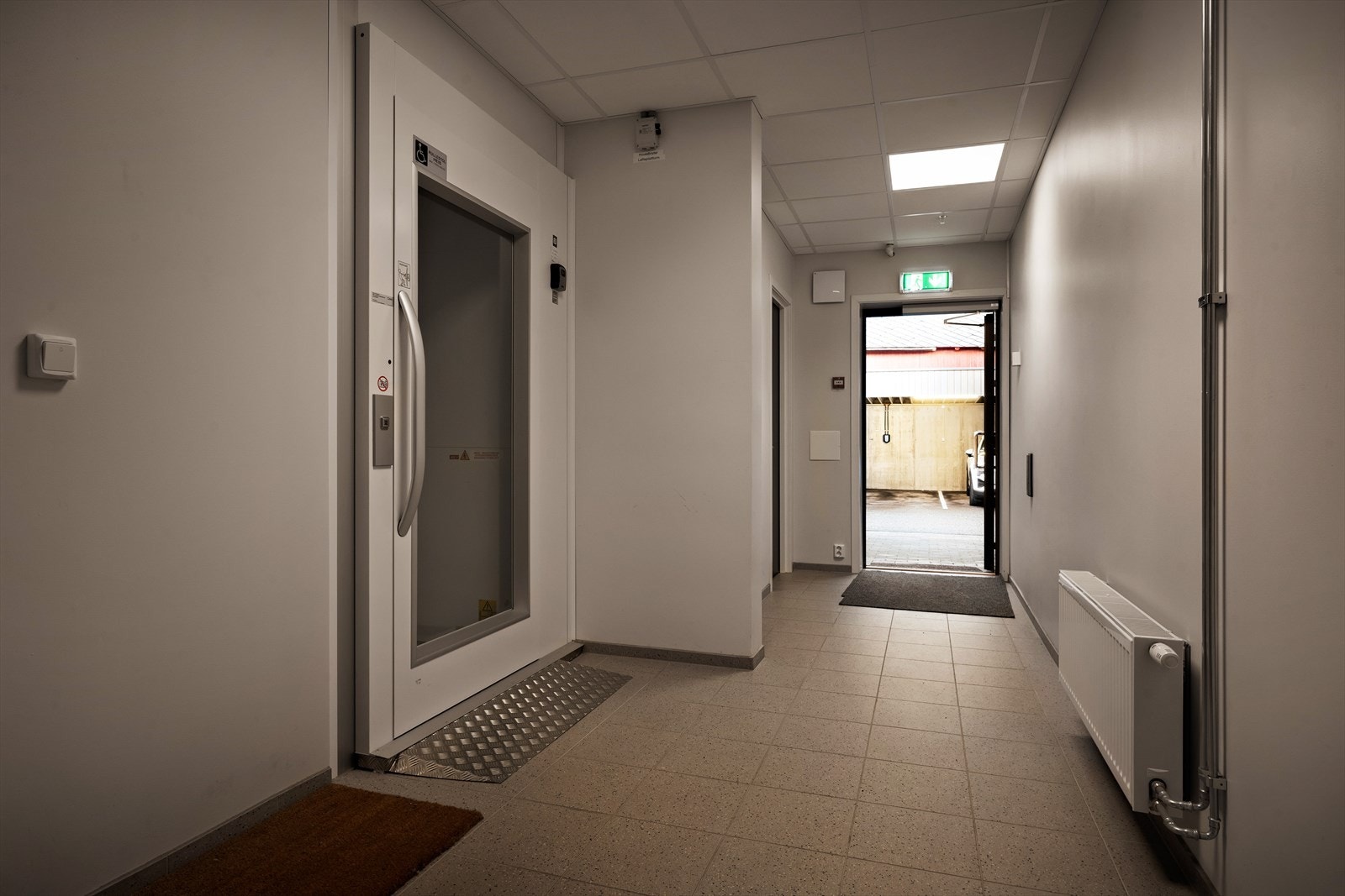 Trappefritt inngangsparti leiar inn til fellesgang og vidare til leilegheita Galleribilde