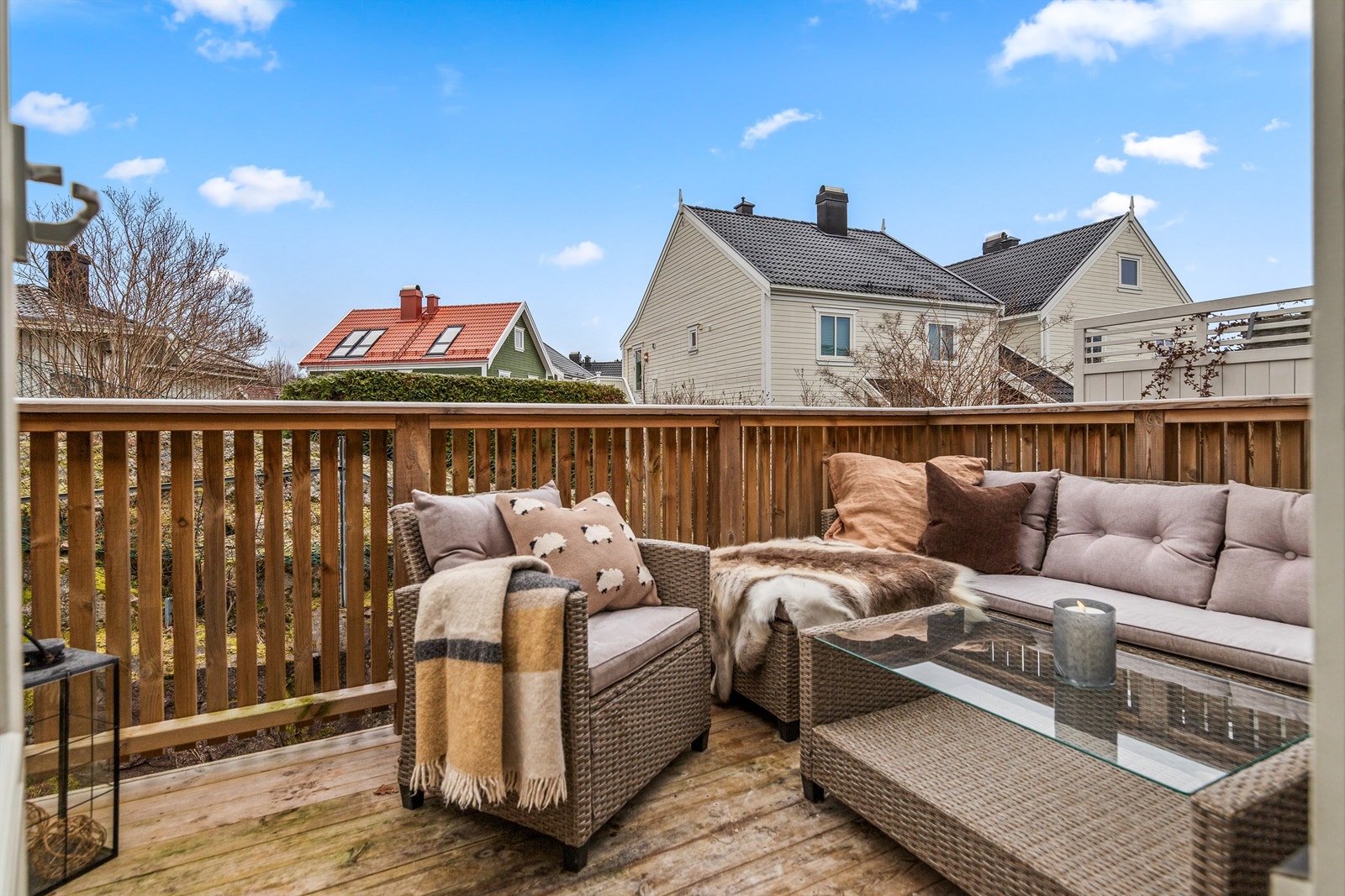 Balkong med sen kveldssol Galleribilde