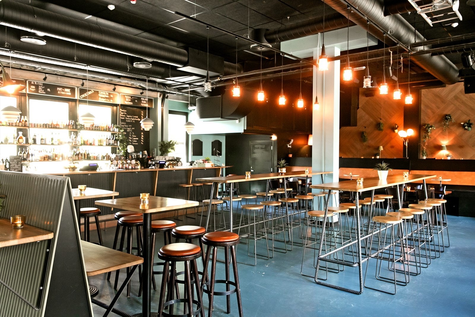 Postkontoret på Tøyen byr på gode pizzaer og trivelig atmosfære. Galleribilde