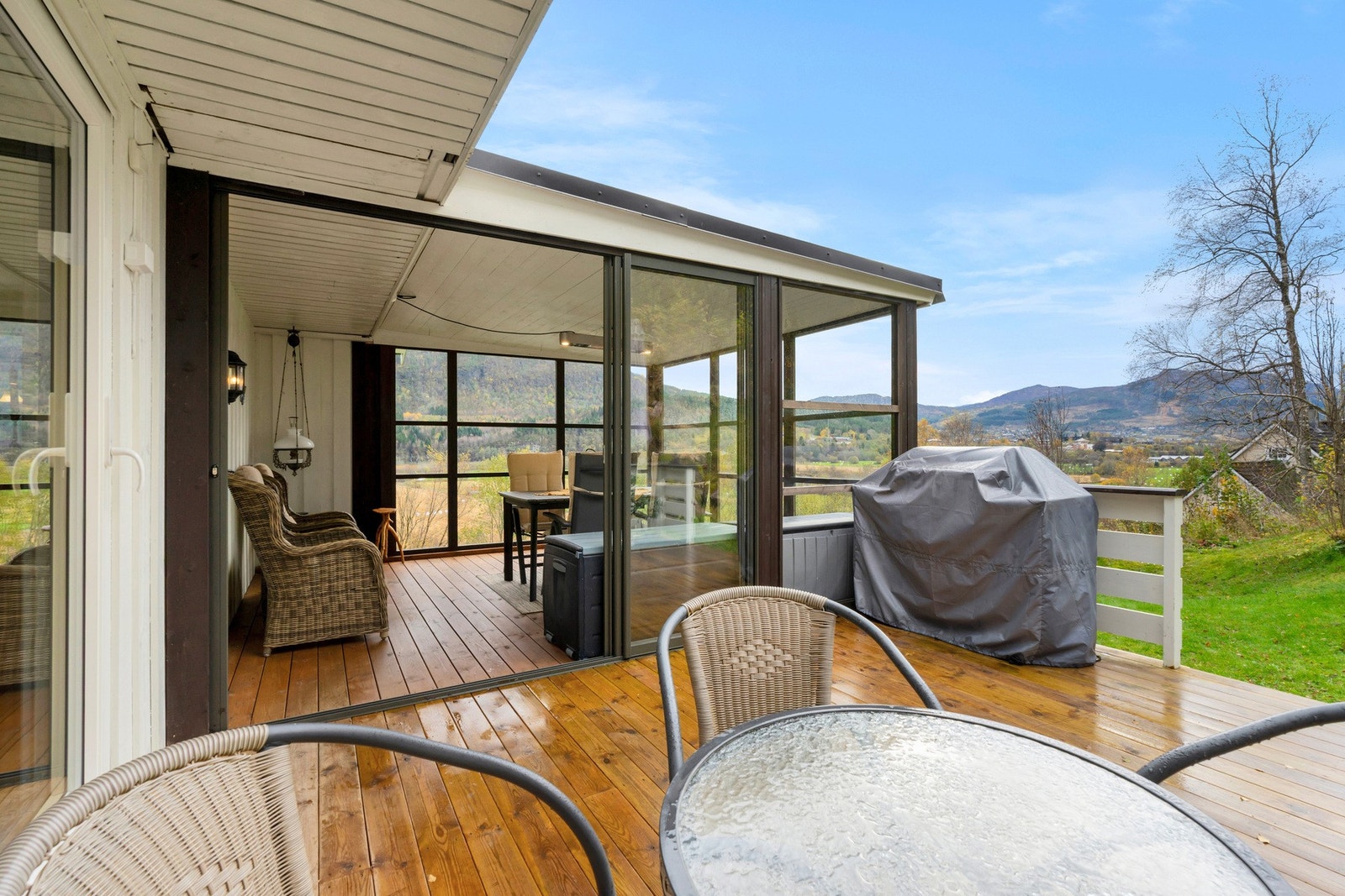 Uteområde Galleribilde