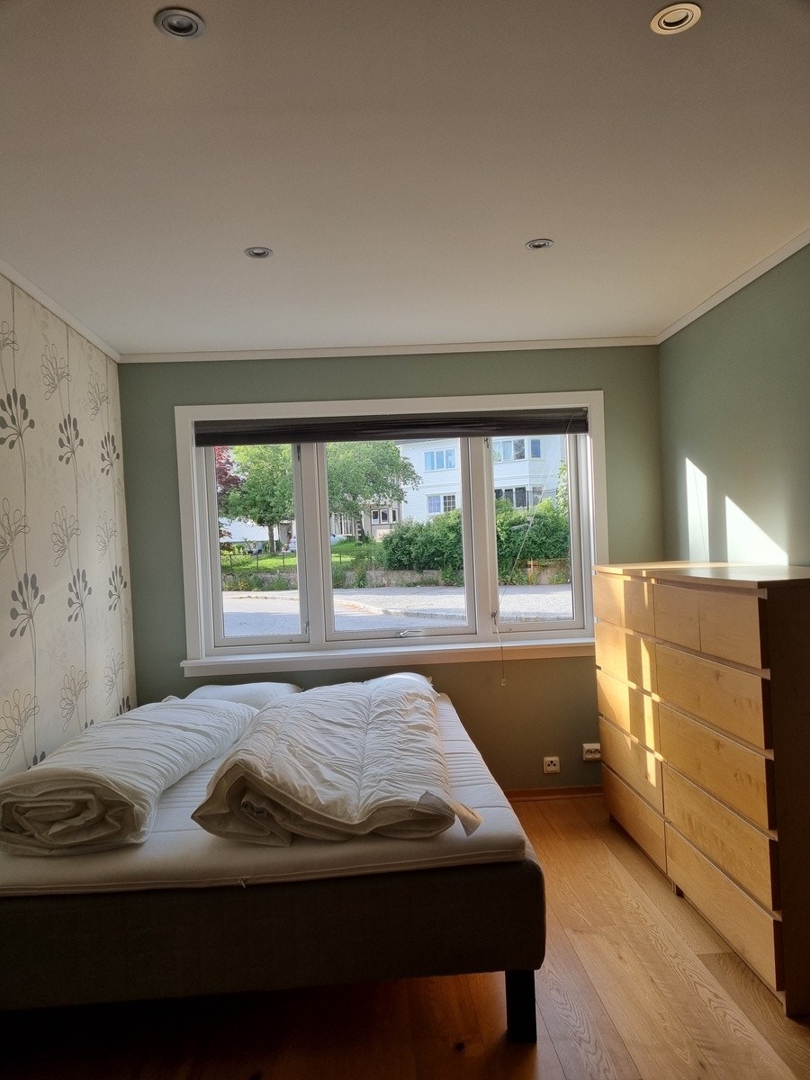 Soverom oppe Galleribilde