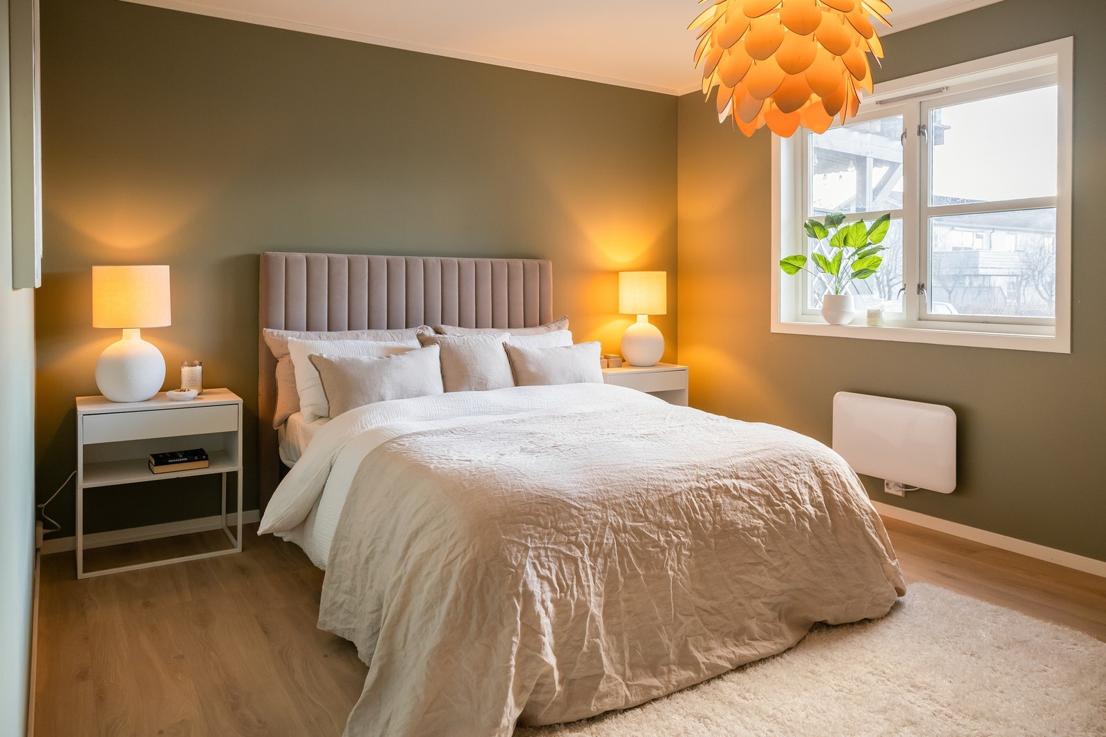 Leiligheten har to soverom på henholdsvis 15,3 m² og 7,1 m². Galleribilde