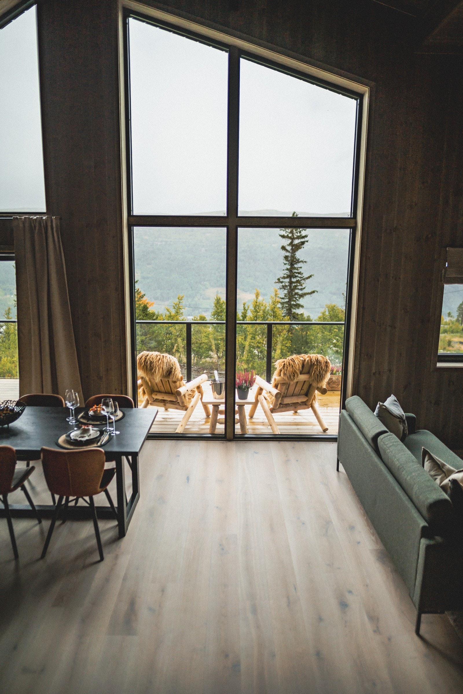 Bli med opp i 2 etasje. Galleribilde