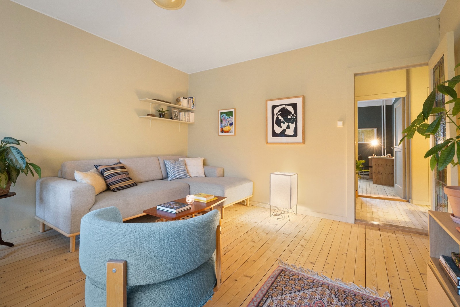 Takhøyden her inne er cirka 2.65 meter. Det gjør underverker for romfølelsen. Galleribilde