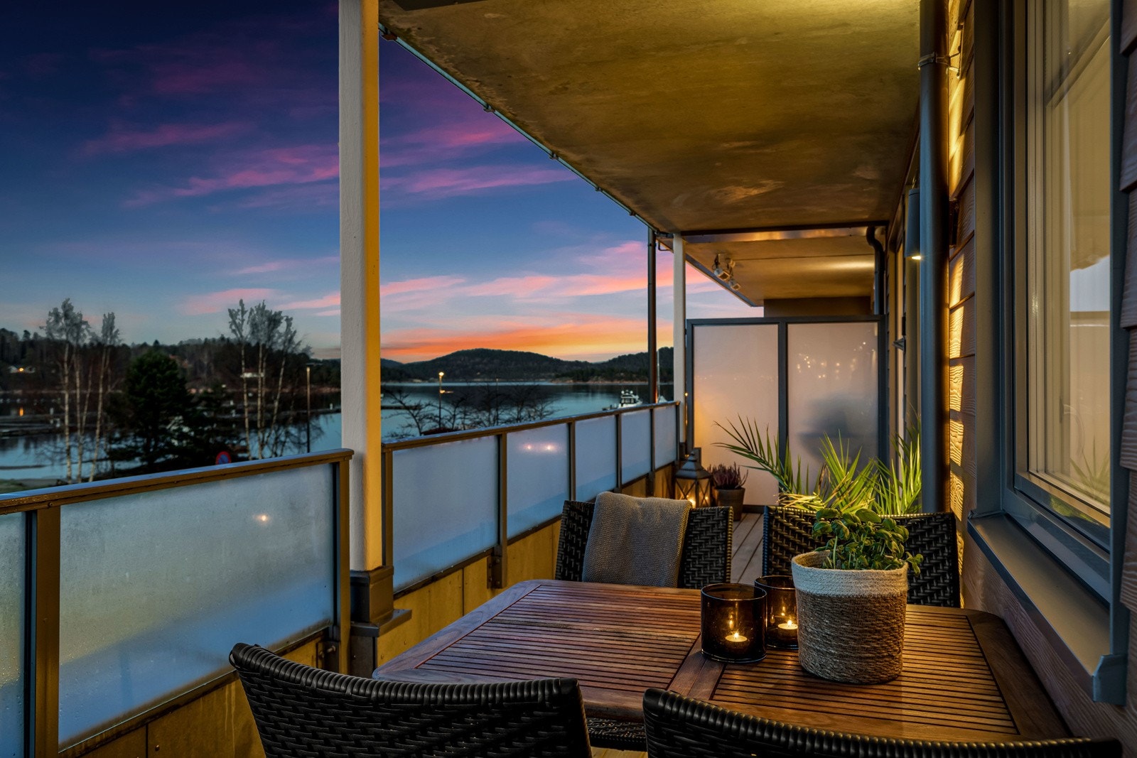 Dette er en flott 3-roms selveierleilighet med nydelig utsikt mot Oslofjorden og stranden! Galleribilde