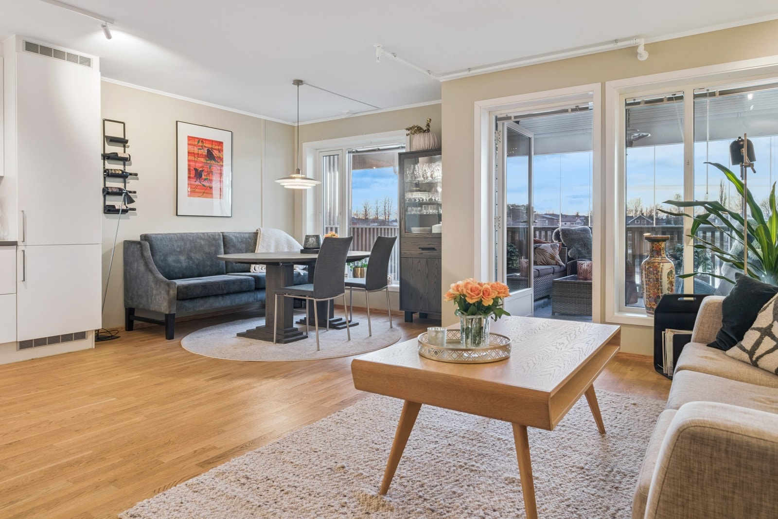 Det er vannbåren gulvvarme i alle rom foruten soverommene. Galleribilde