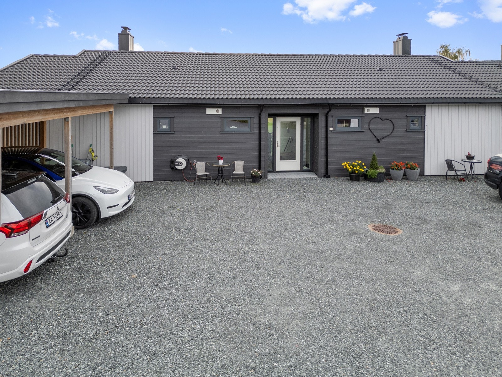 Fasade inngangsparti Galleribilde