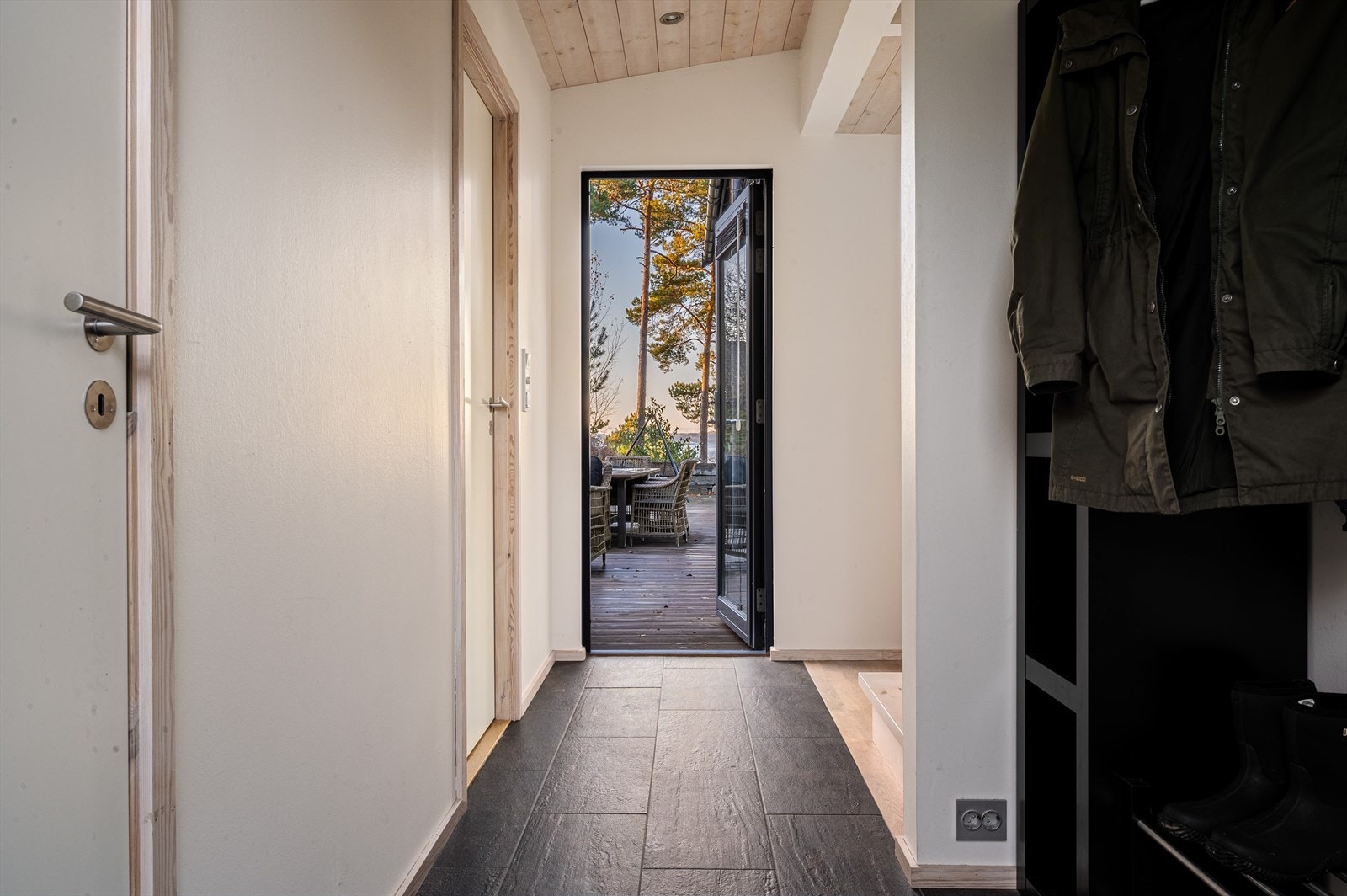 Entré. Galleribilde