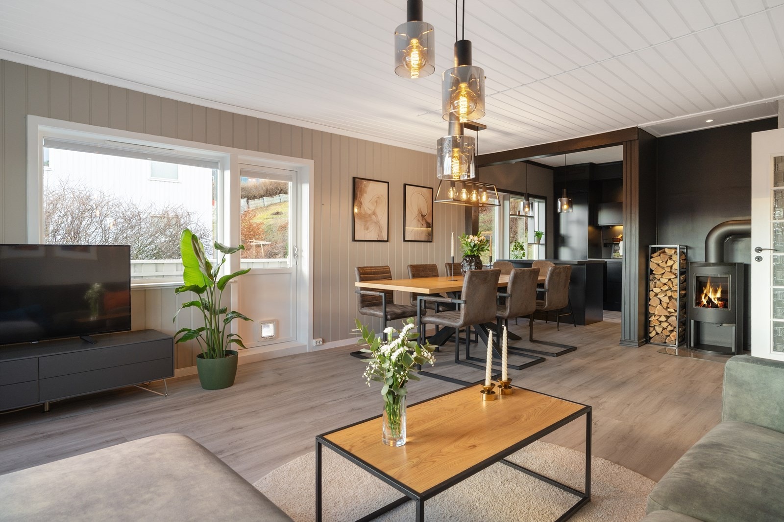 Leiligheten er fint plassert i 1. etasje og har et internt bruksareal på 73 kvm. Galleribilde