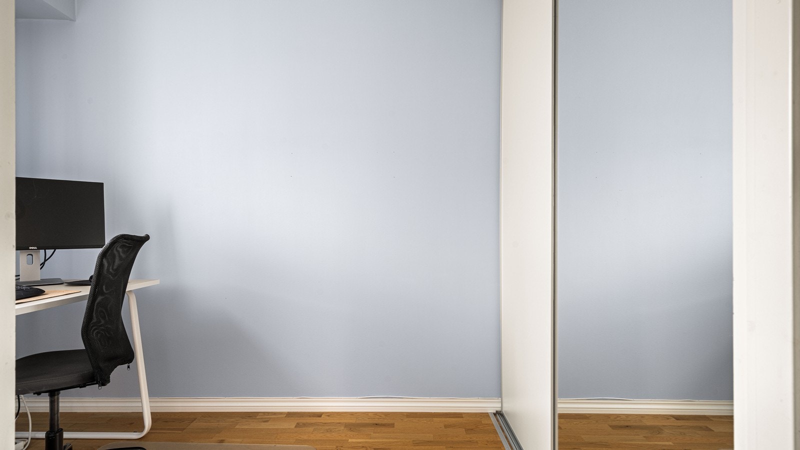 Her er det skyvedørsgarderobe Galleribilde