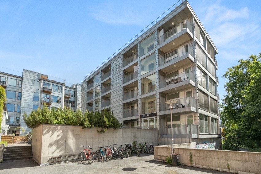 Bygg fra 2007 med heisadkomst. Galleribilde