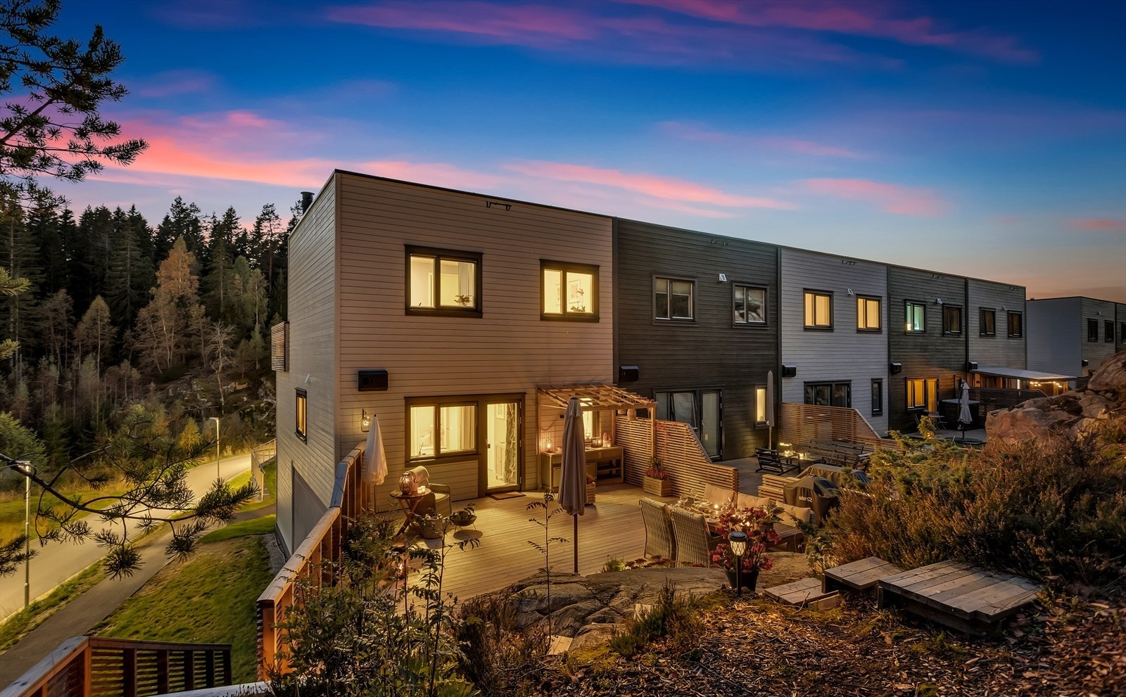 EiendomsMegler1 v/ Silje Melby Rundberg har gleden av å presentere Nord-Ladderudvegen 83E! Galleribilde