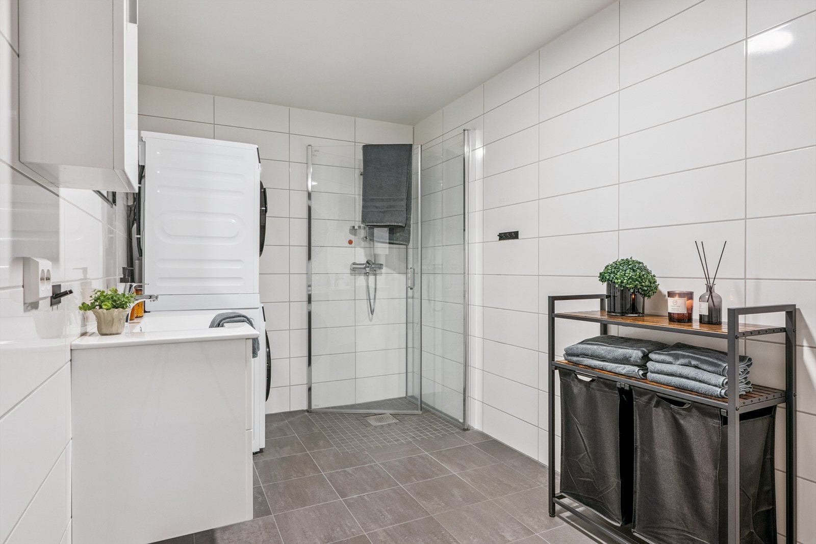 Flislagt bad med gulvvarme (vannbåren). Galleribilde