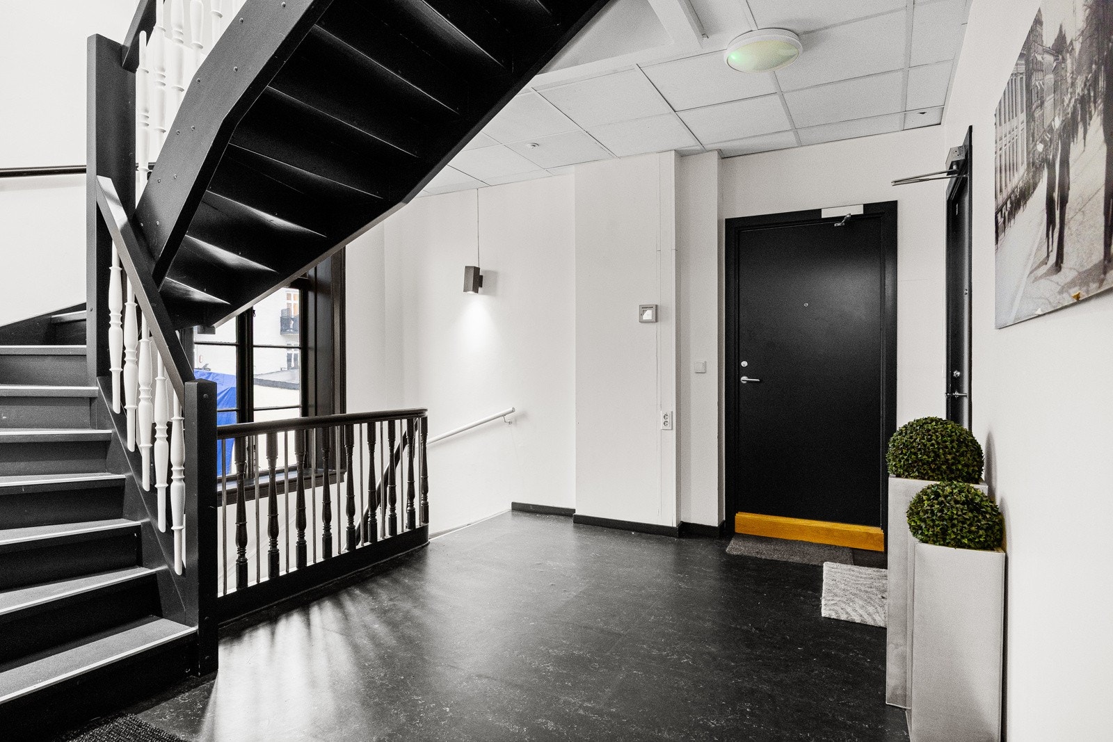 - Felles trappeløp. Hele gården ble ombygget og modernisert 2014 - Galleribilde