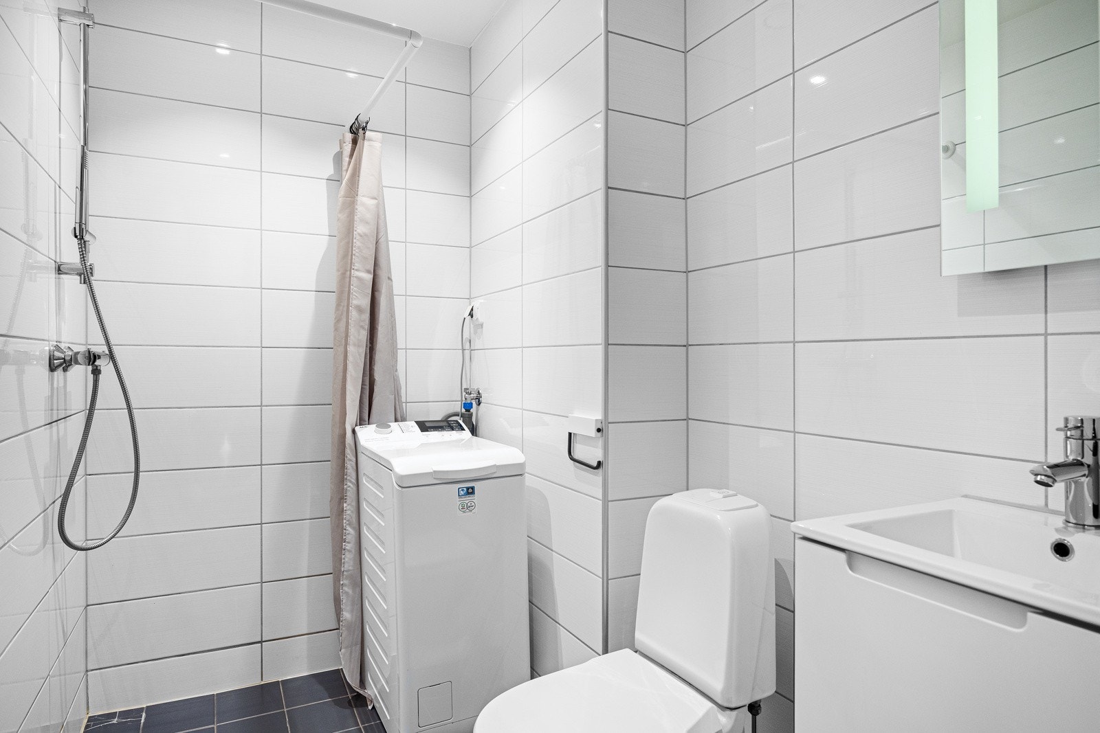 - Pent, tidsriktig bad fra 2014 - Galleribilde