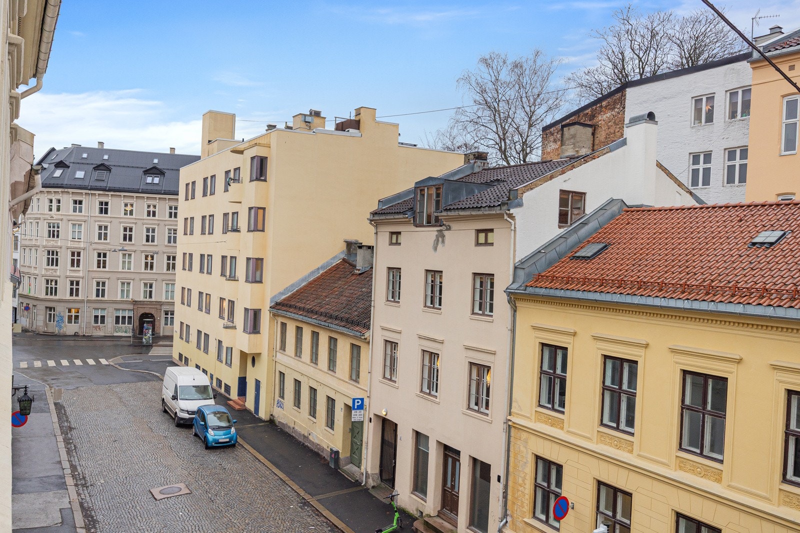 - Leiligheten har supersentral beliggenhet, vendt mot trafikkstille blindgate - Galleribilde