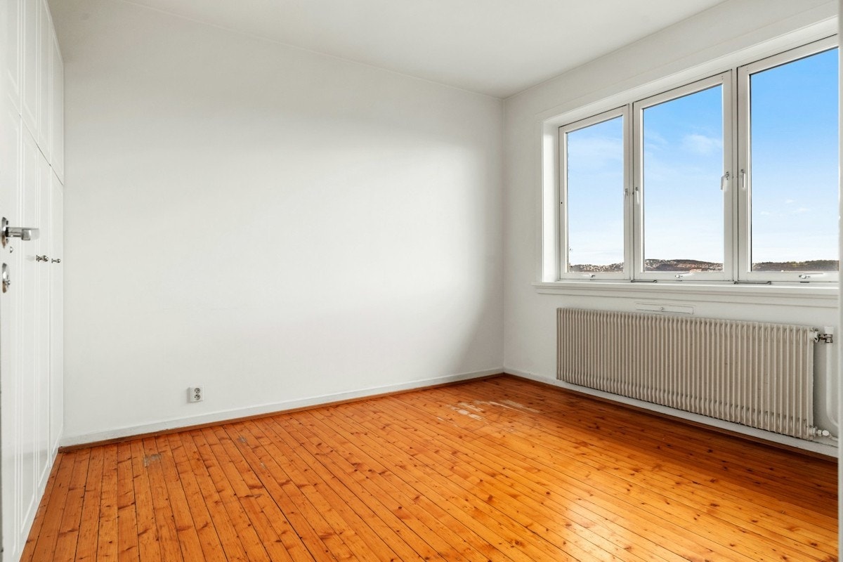 Leiligheten har to fine soverom Galleribilde