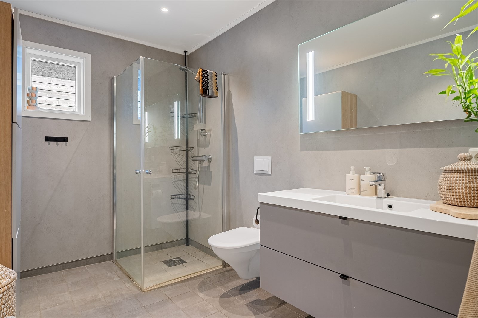 Enkel eleganse preger dette badet Galleribilde