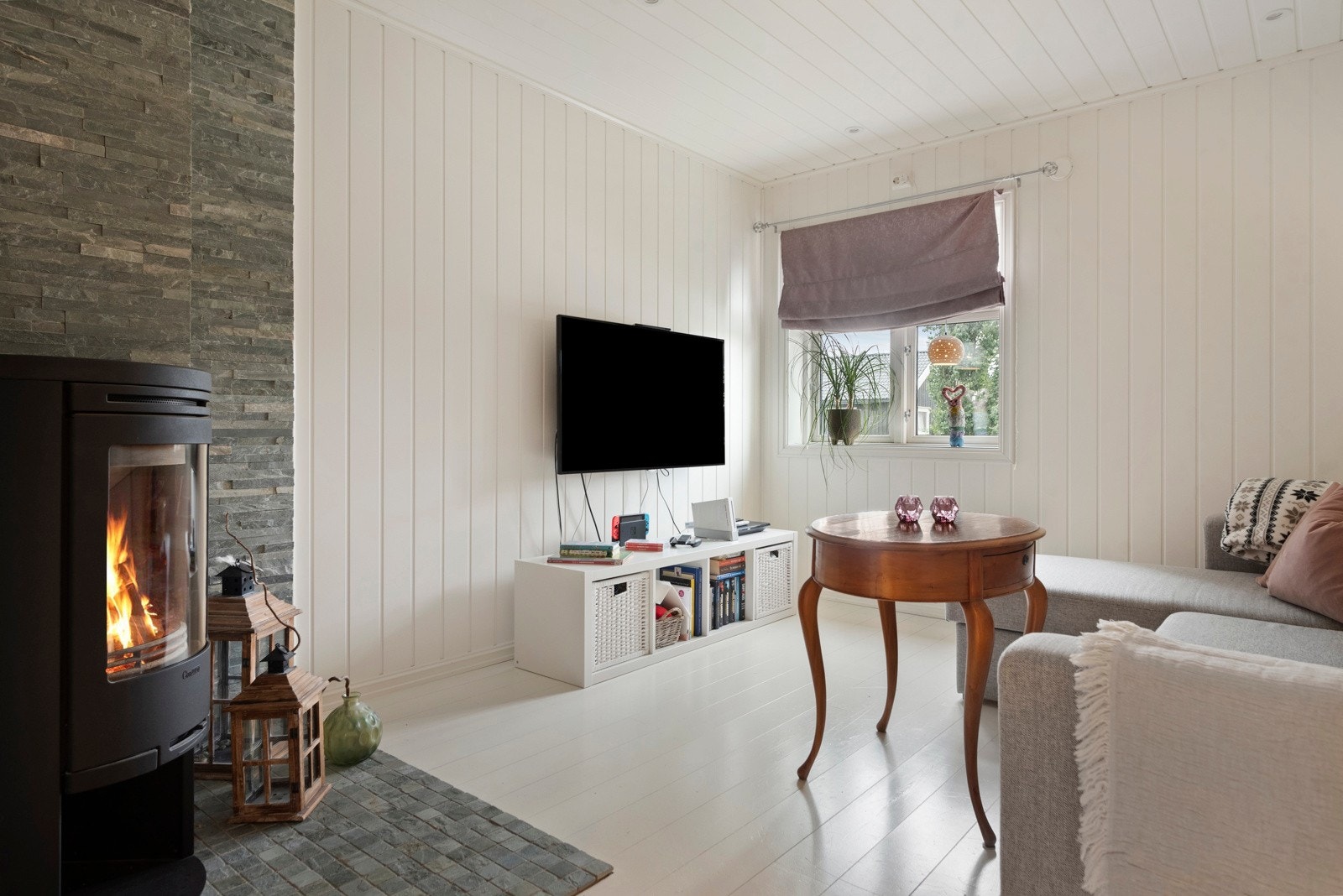 Samtlige soverom har god størrelse, hhv. 10m², 8m², 11m², 13m² og 12m². Galleribilde