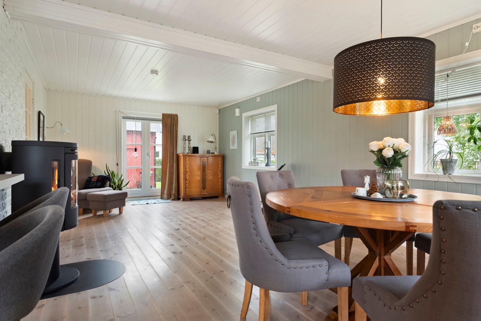 Romslig spisestue/stue på 29m². Galleribilde