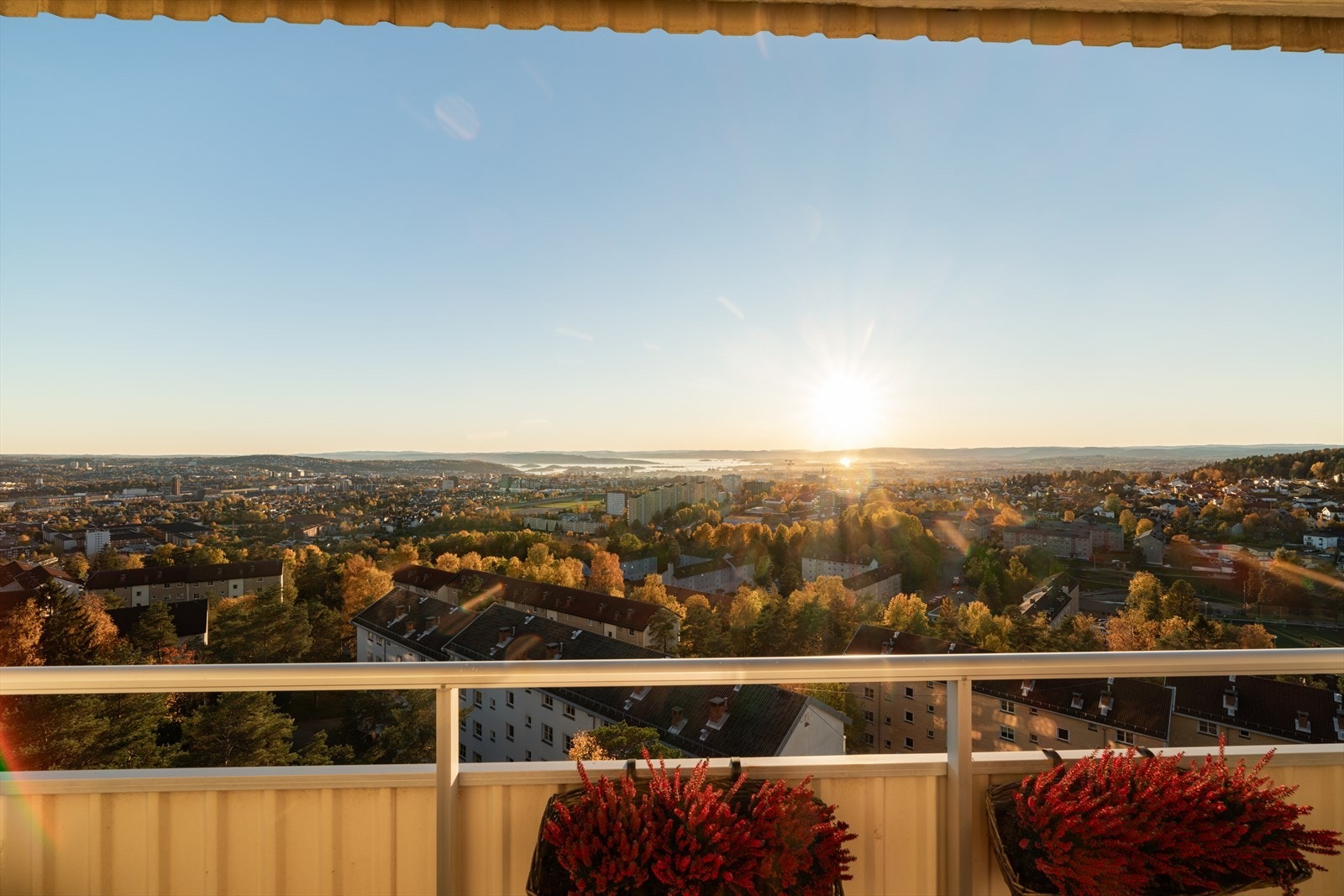 Se utover og nyt denne utsikten Galleribilde