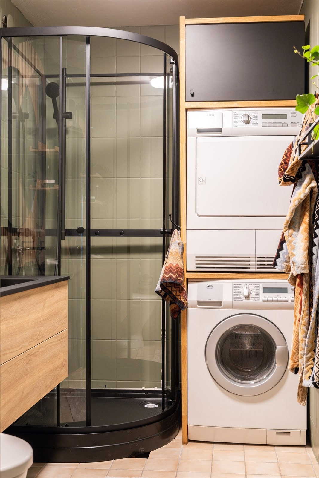 Det er nisje til vaskemaskin og tørketrommel Galleribilde