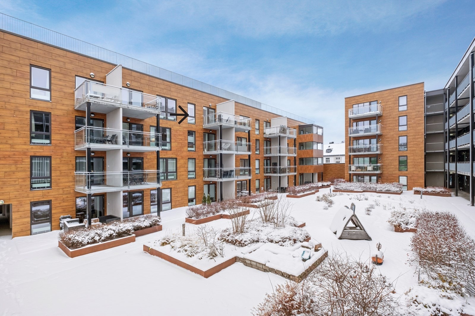 Leiligheten ligger fint til i 6. etasjen. Galleribilde