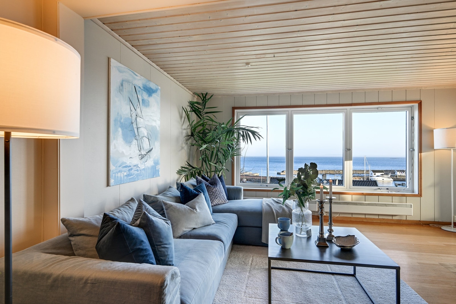 Stue med utsikt over Oslofjorden til Østfold. Galleribilde