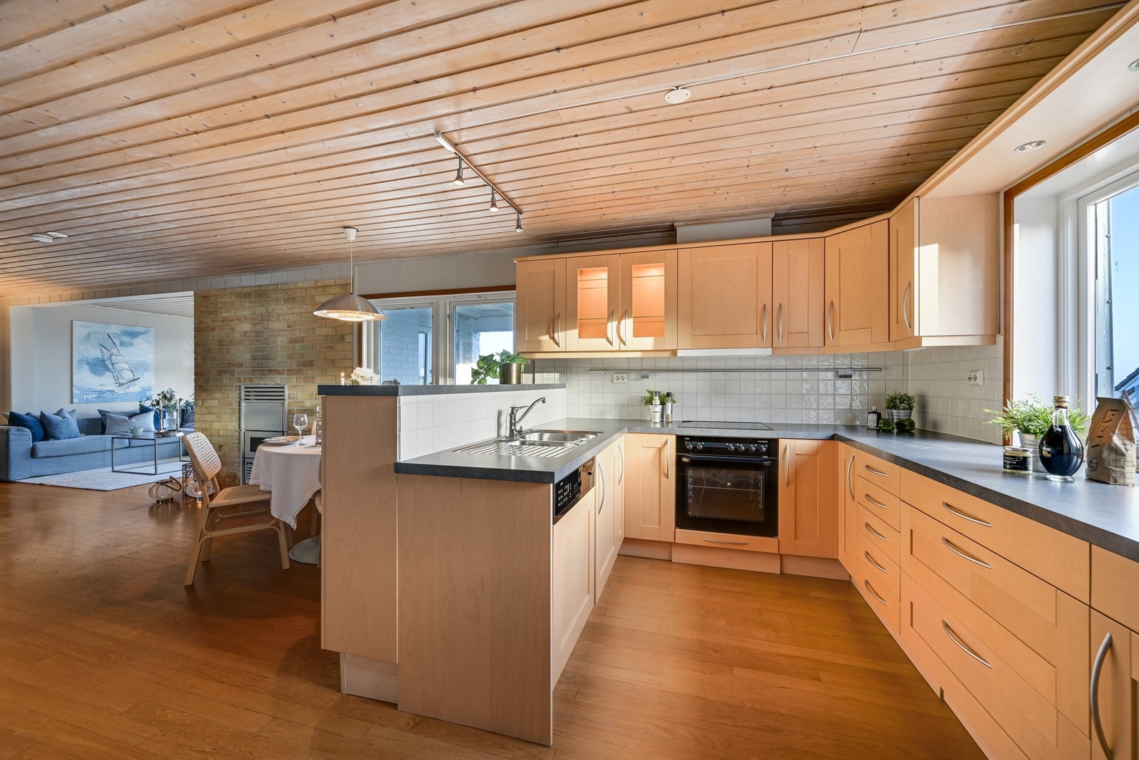 Fransk kvalitetskjøkken fra Mobalpha. Galleribilde