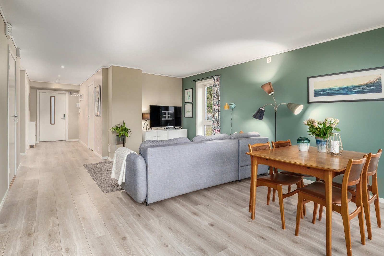 Leiligheten har en enkel og oversiktlig planløsning, som gjør den lett å møblere. Galleribilde