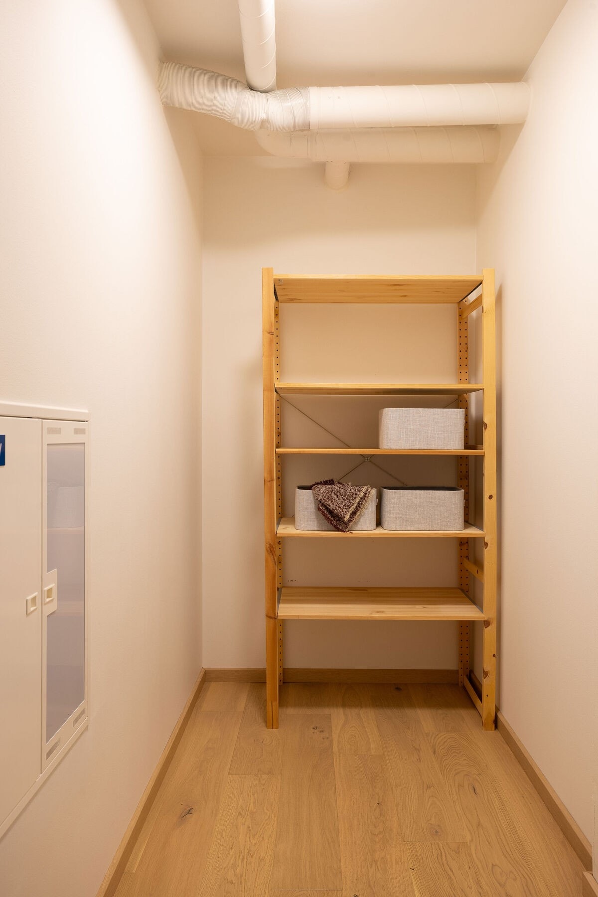 For ekstra oppbevaring så har du en praktisk bod. Galleribilde