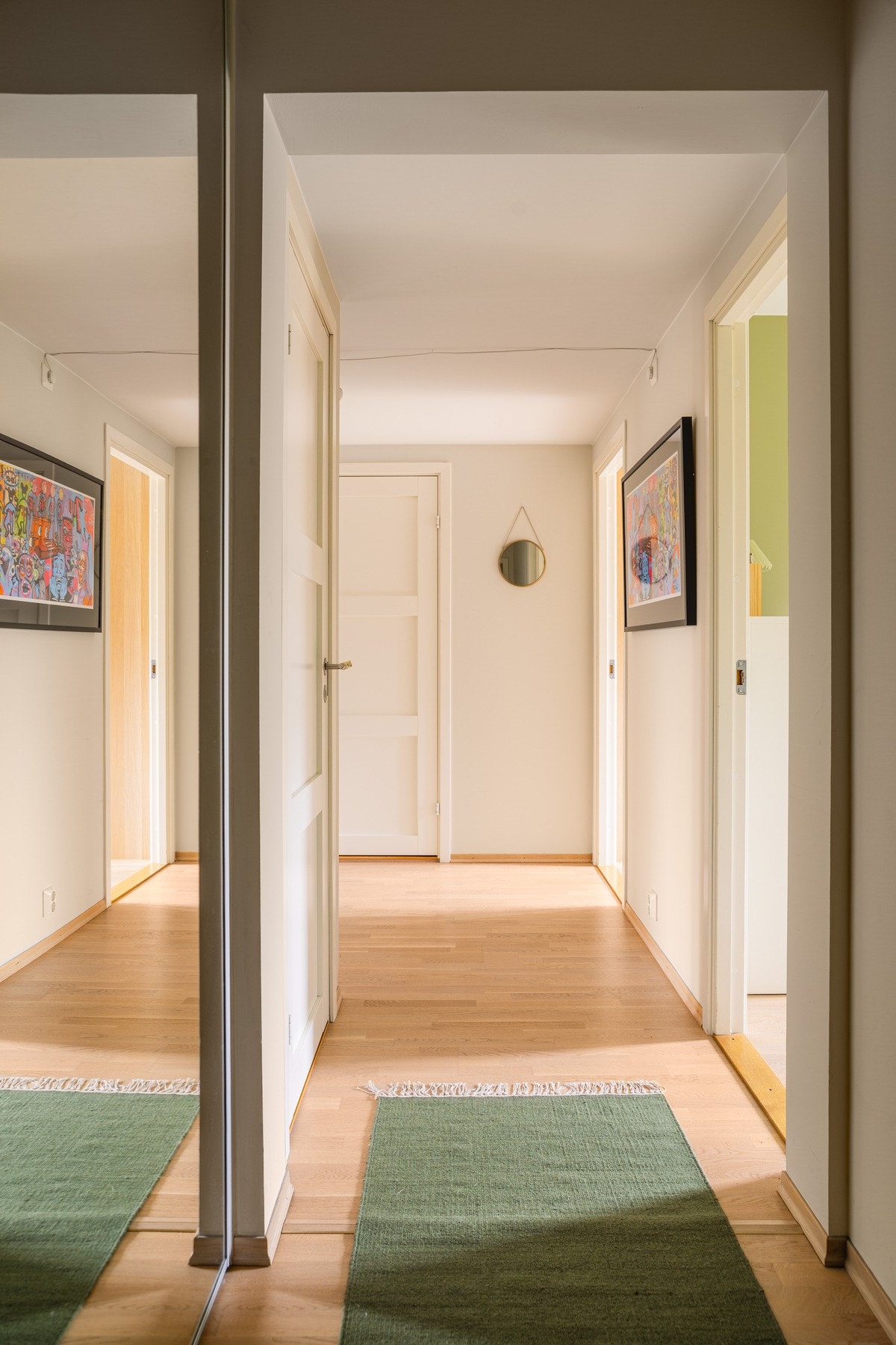 Til slutt har vi entréen hvor det er god plass til yttertøy og sko. Galleribilde