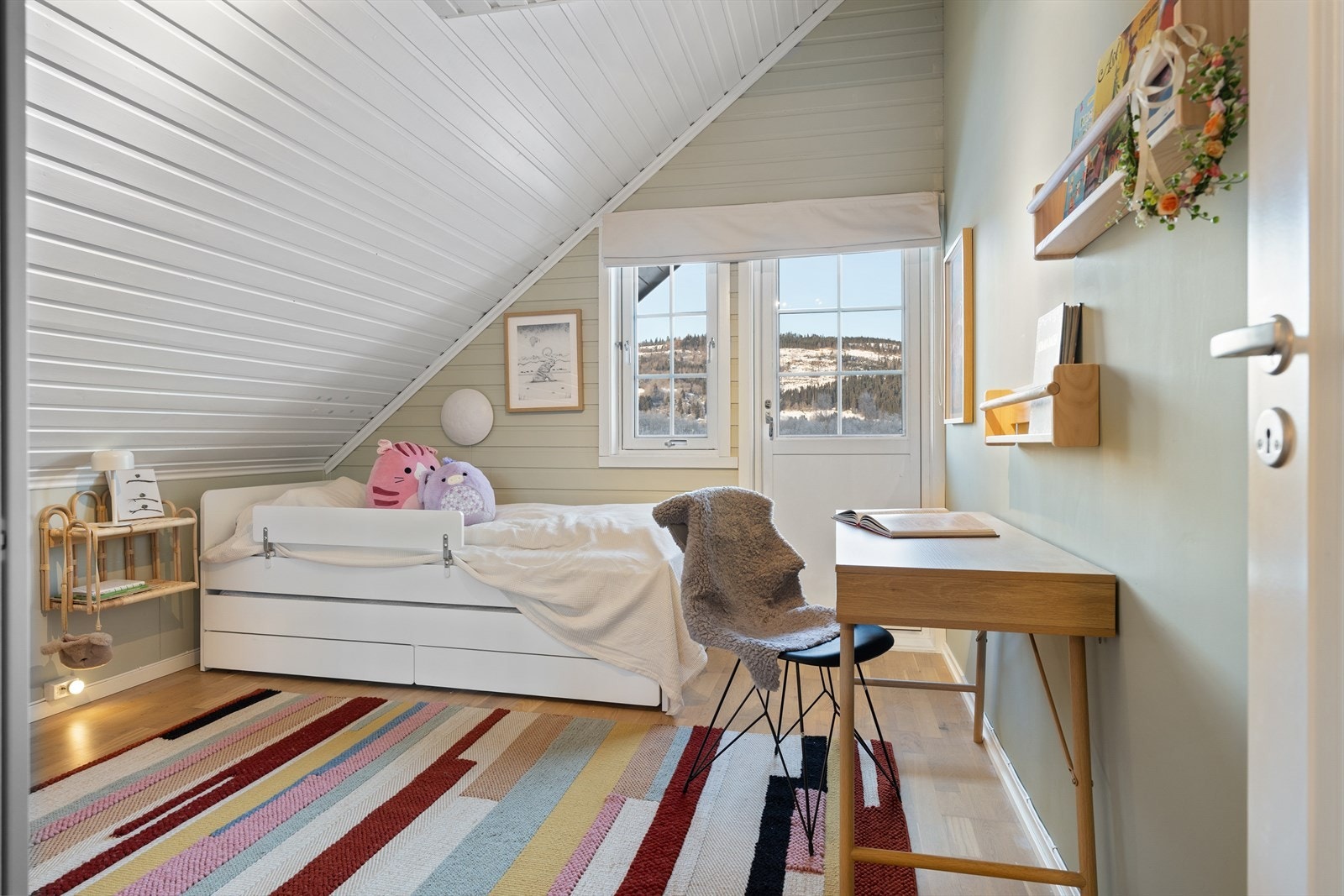 Soverom med utgang til balkong Galleribilde