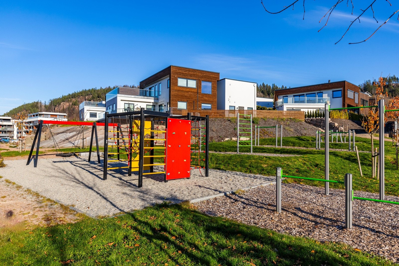 Det er en lekeplass i området, til stor glede for de minste. Galleribilde