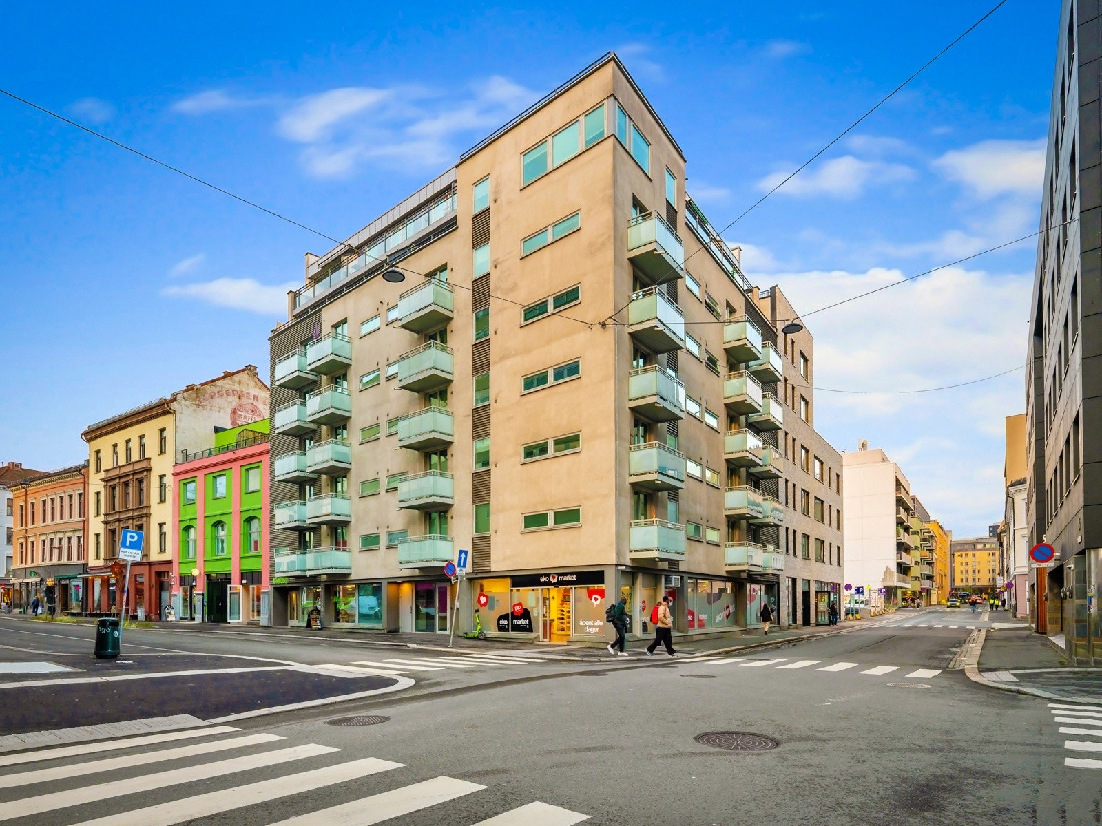 Her bor du med hovedstadens mest populære møteplasser, handlegater og kulturtilbud rett utenfor døren. Galleribilde