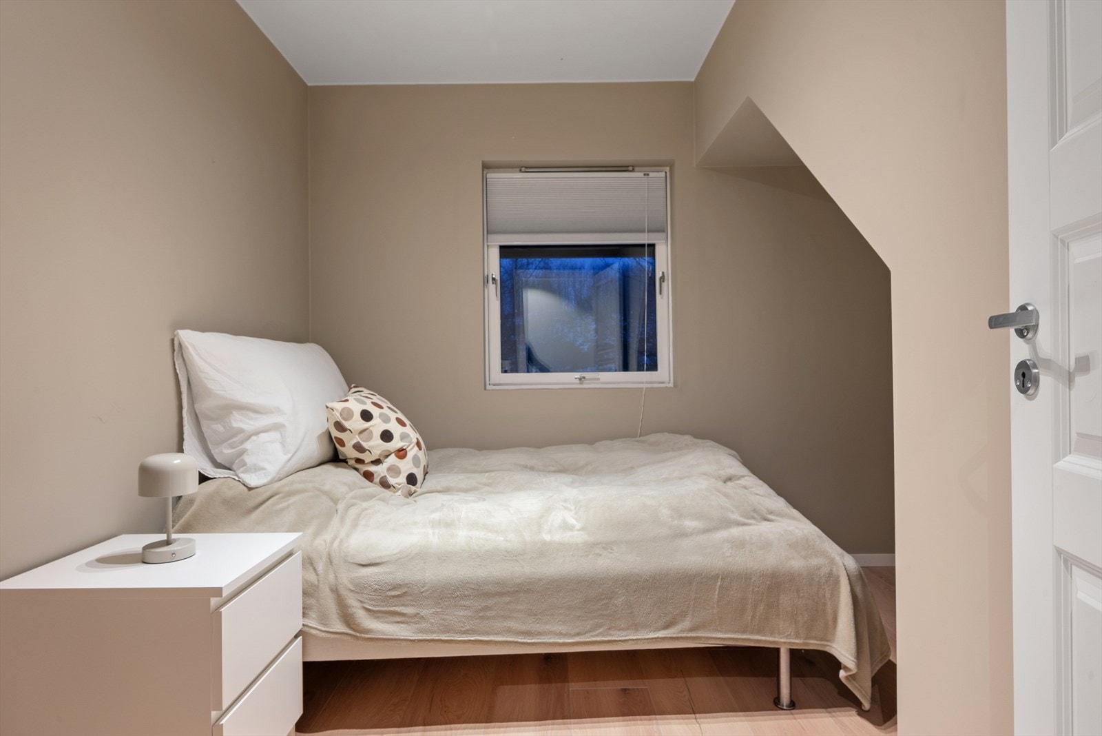 De tre andre soverommene er av god størrelse på hhv. 7 og 5,5m². Galleribilde