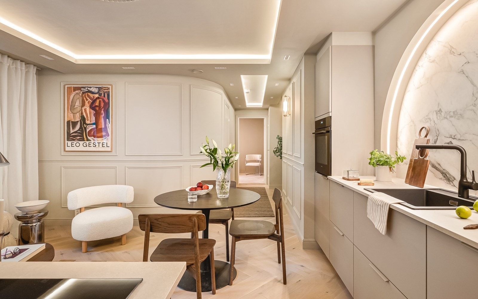 Det er lagt inn fiber, 1000 Mbps, i leiligheten. Galleribilde