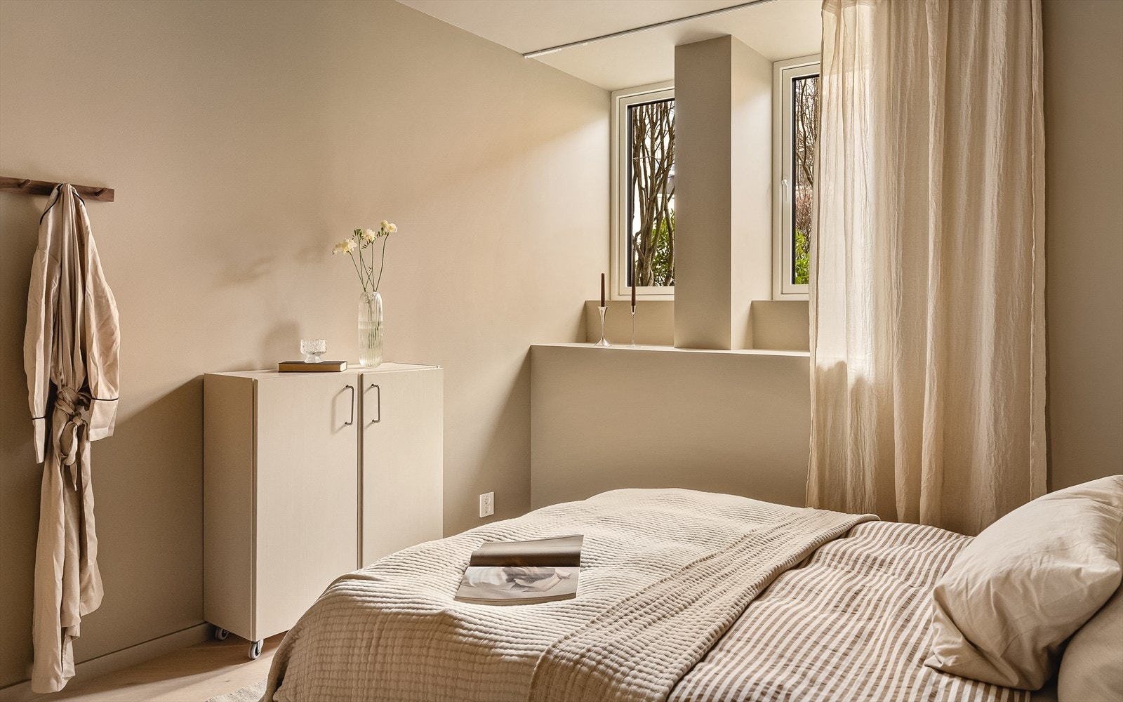 Alle vinduer er byttet. Disse har 20 % solfilm for redusert innsyn. Galleribilde