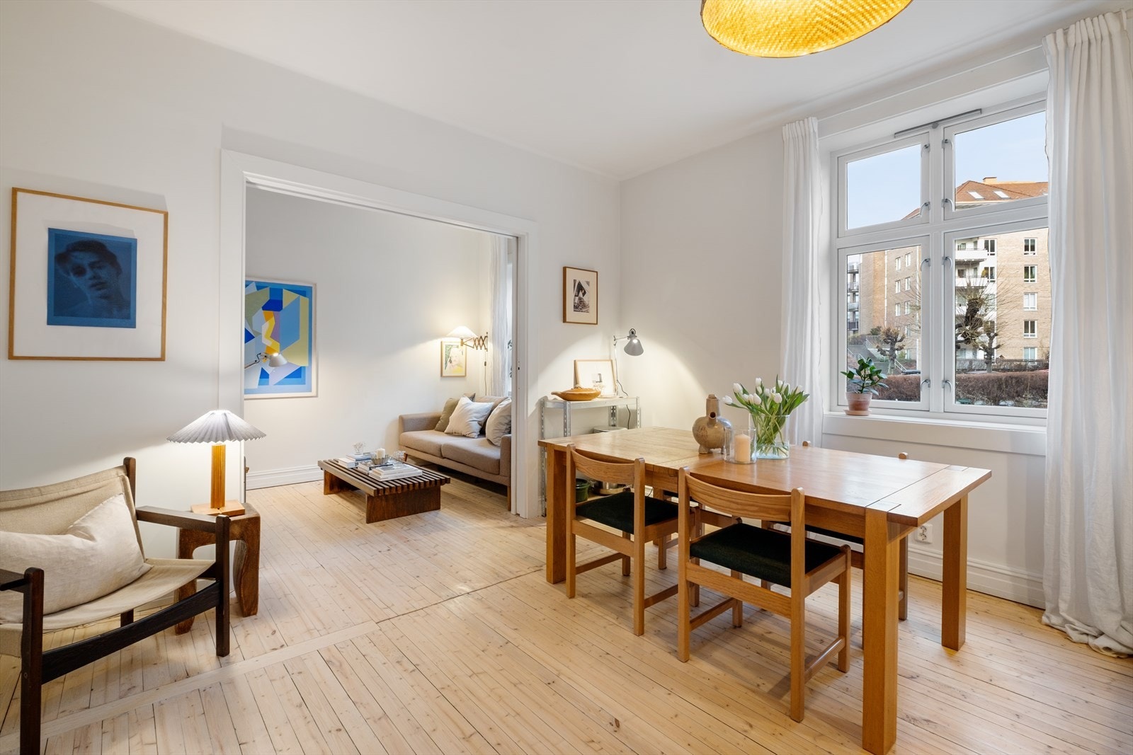 Hele leiligheten ble pusset opp i 2024/25 og holder svært god standard. Galleribilde