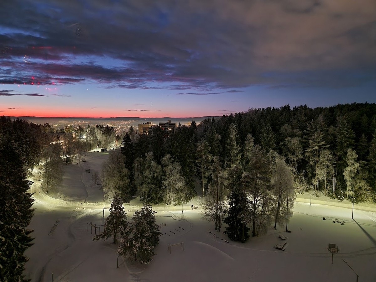 Privat foto: Utsikt soloppgang vinter Galleribilde