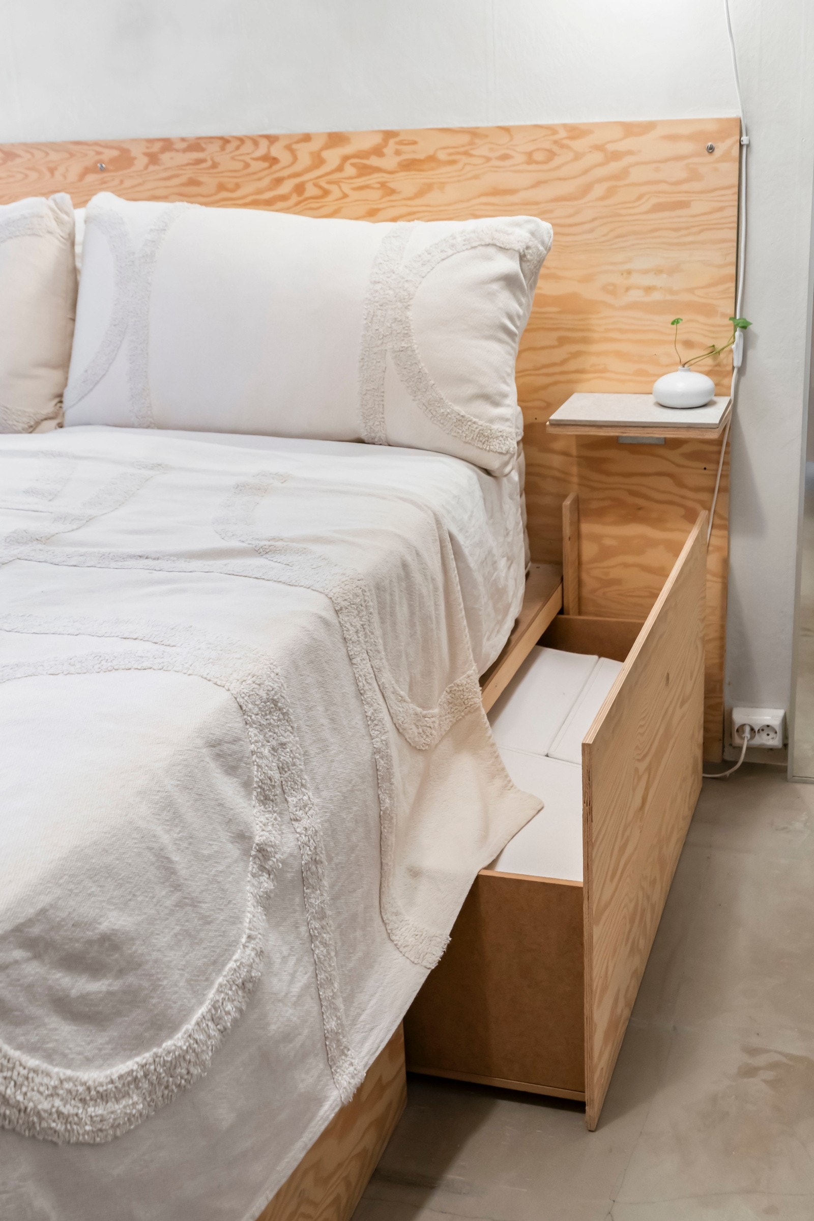 Plassbygde oppbevaringsløsninger. Galleribilde