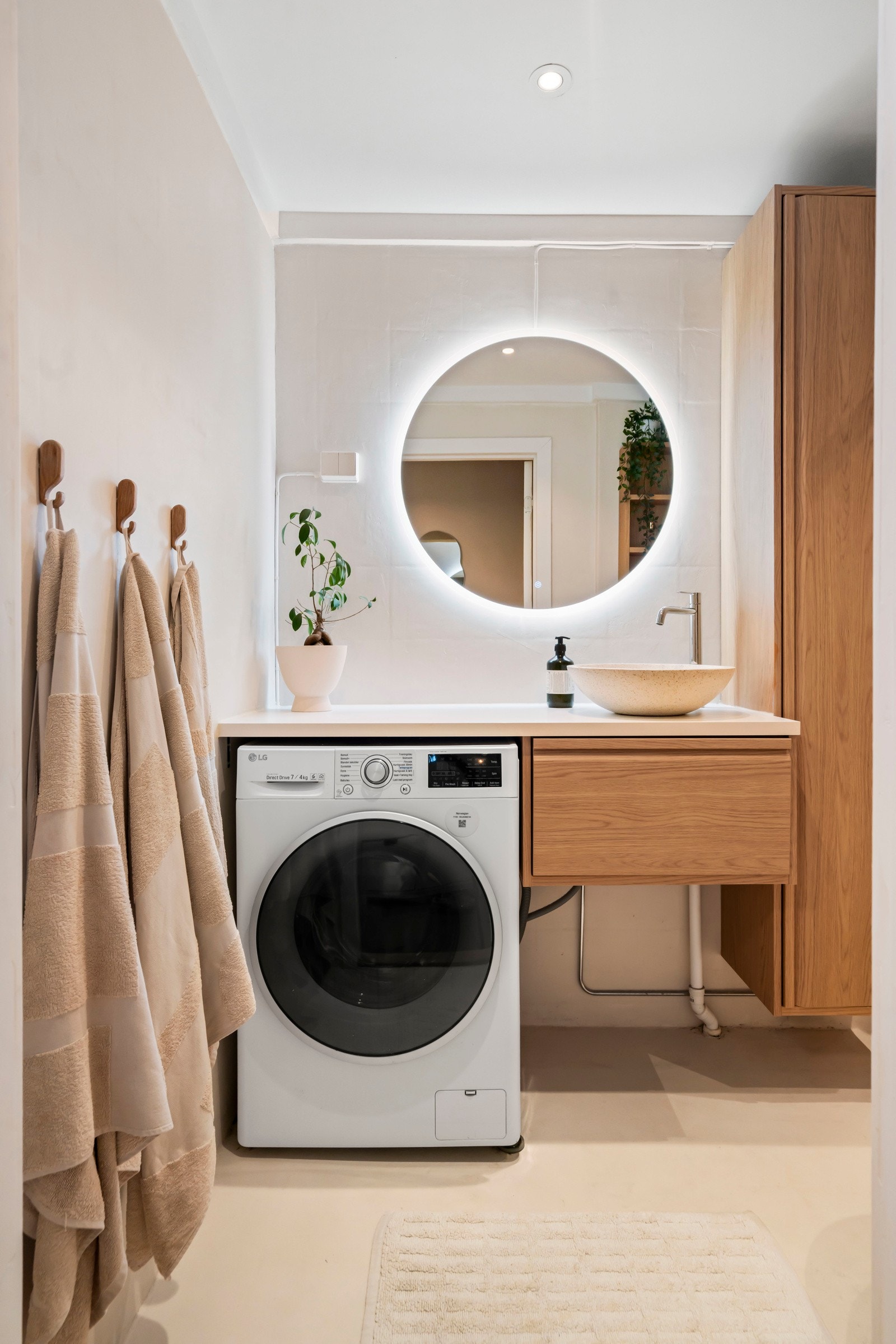 Opplegg for vaskemaskin. Galleribilde