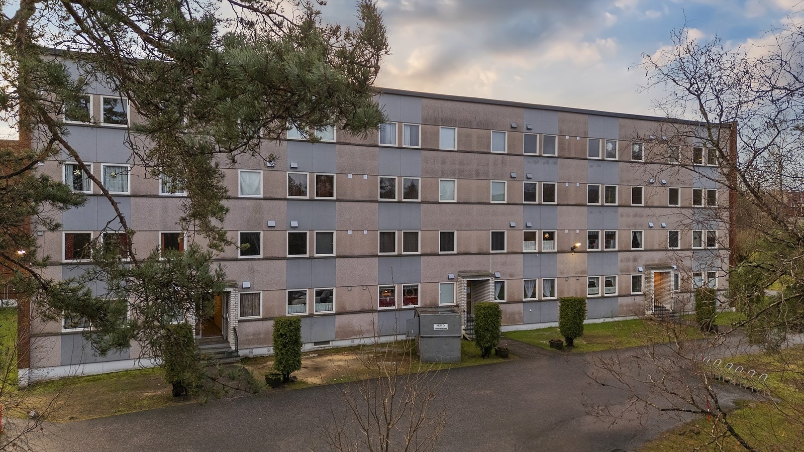 Fasade og inngangsparti Galleribilde