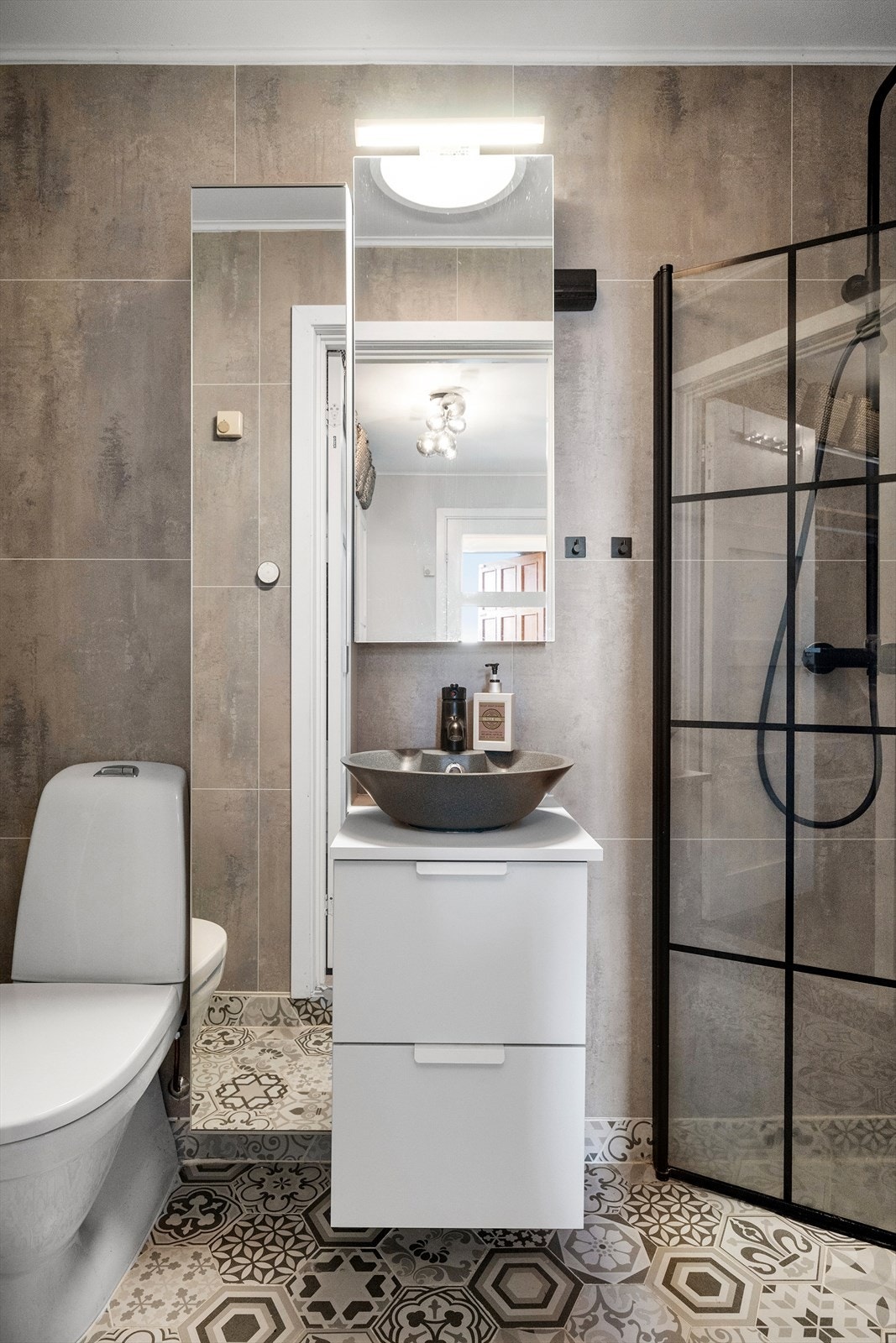 Bad i hybel Galleribilde