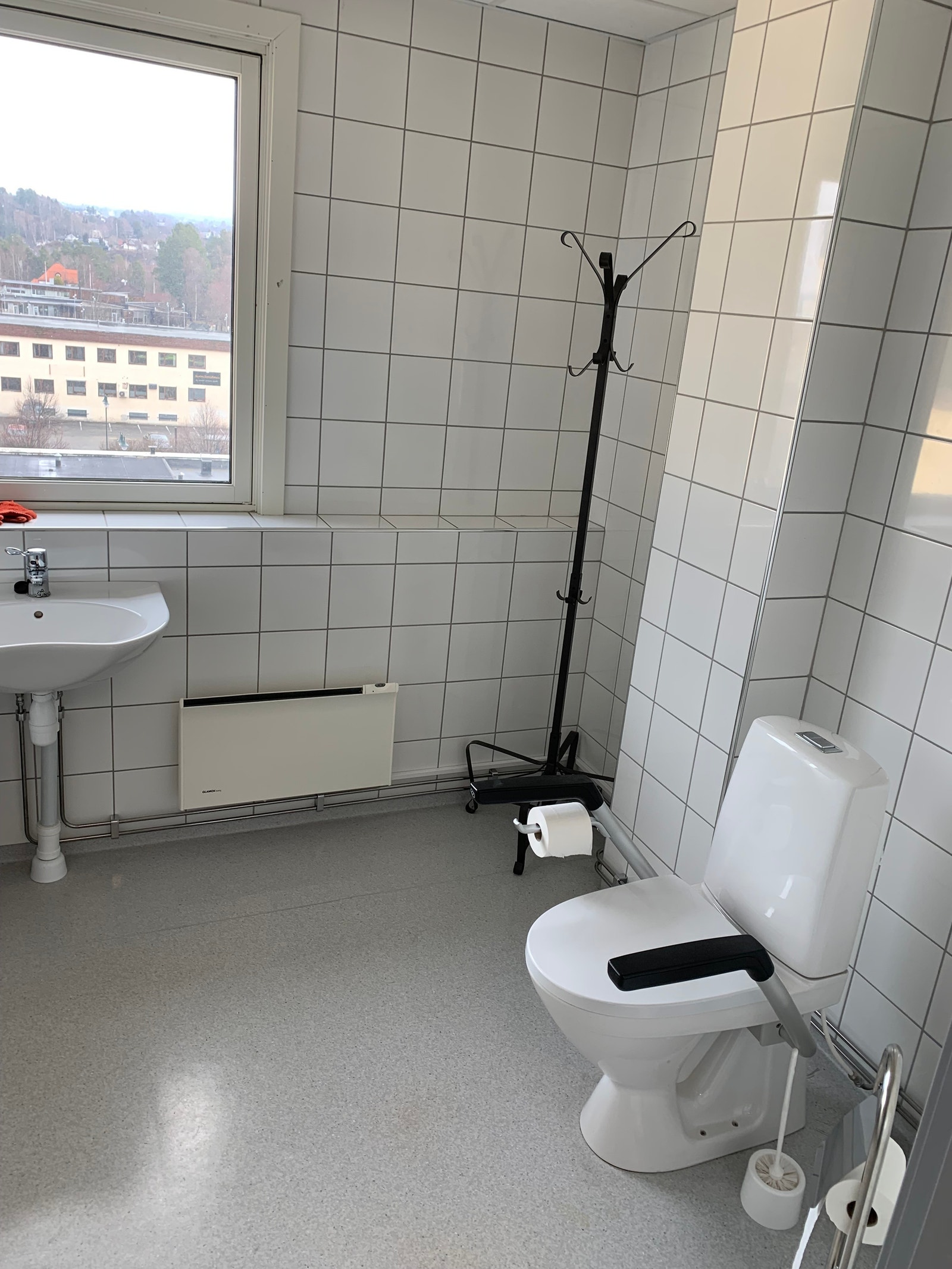 HC WC flere steder i bygget. Galleribilde